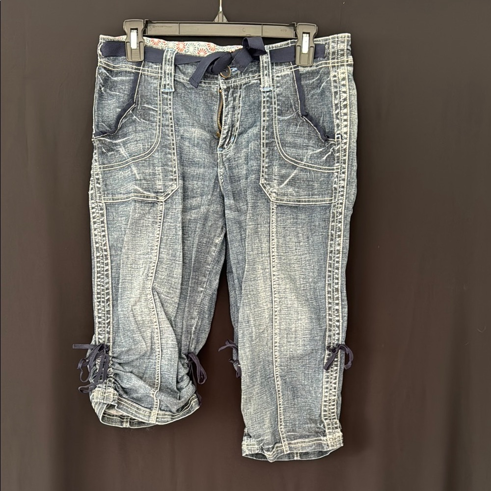 Cute Stylish Blue Denim Capris, size 10